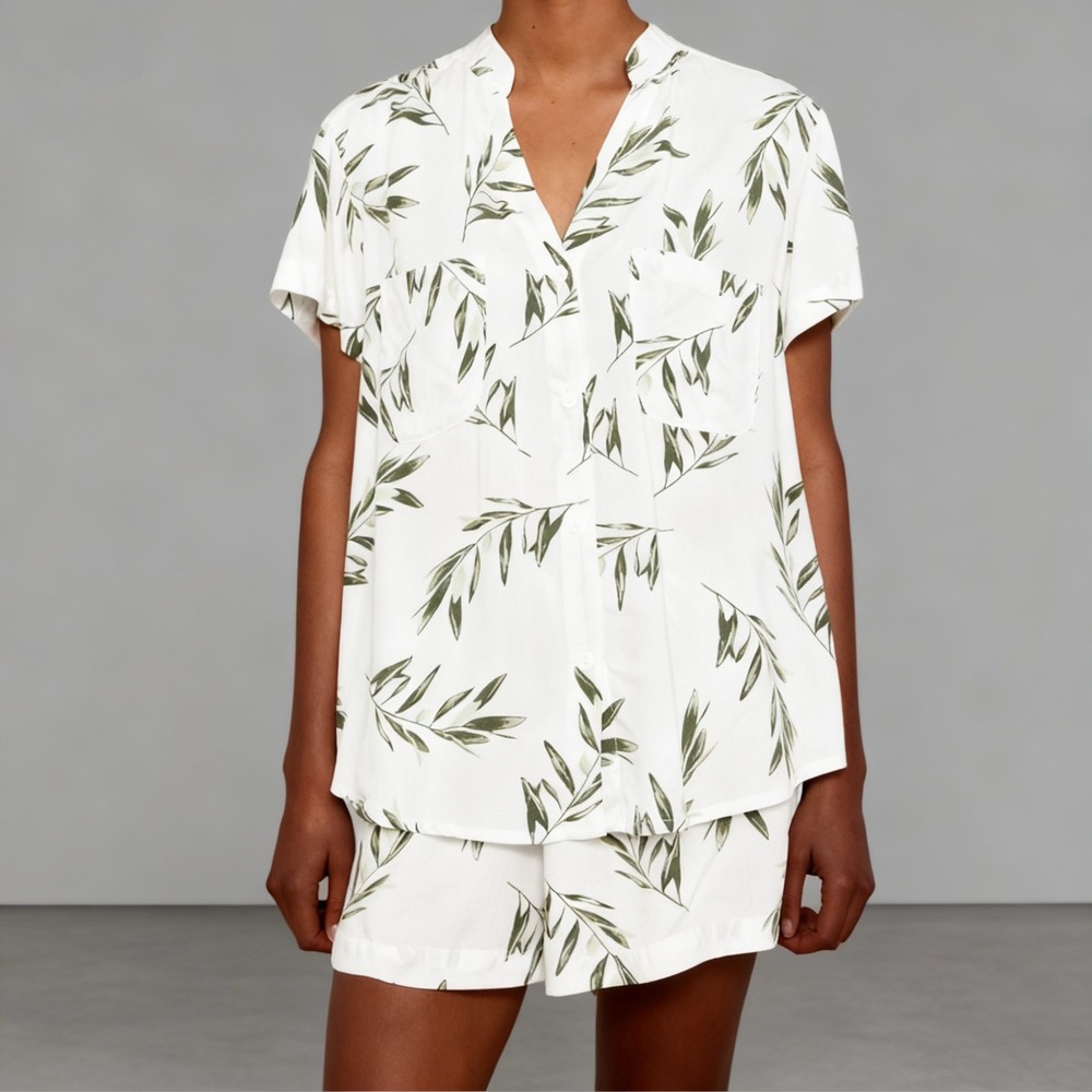 Piyama Maggie Short Sleeve Shorts Pajama Set in Olive Leaf Print size Large